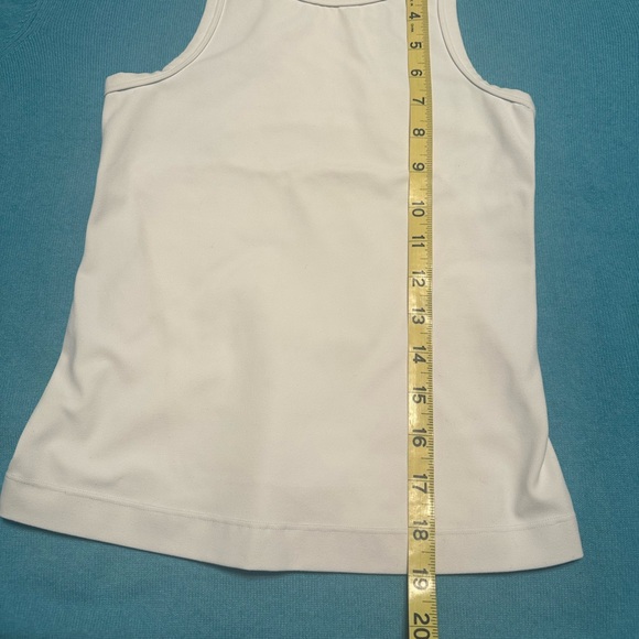 Lululemon | Women's White Racerback Tank Top - Size 2 - Picture 3 of 3